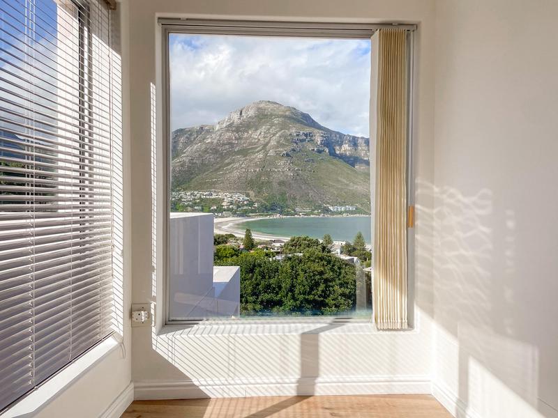 To Let 4 Bedroom Property for Rent in Hout Bay Western Cape